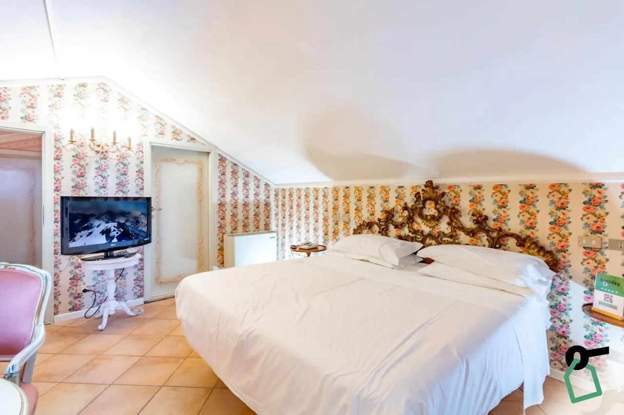 Hotel Hotiday Room Collection - Ferrara